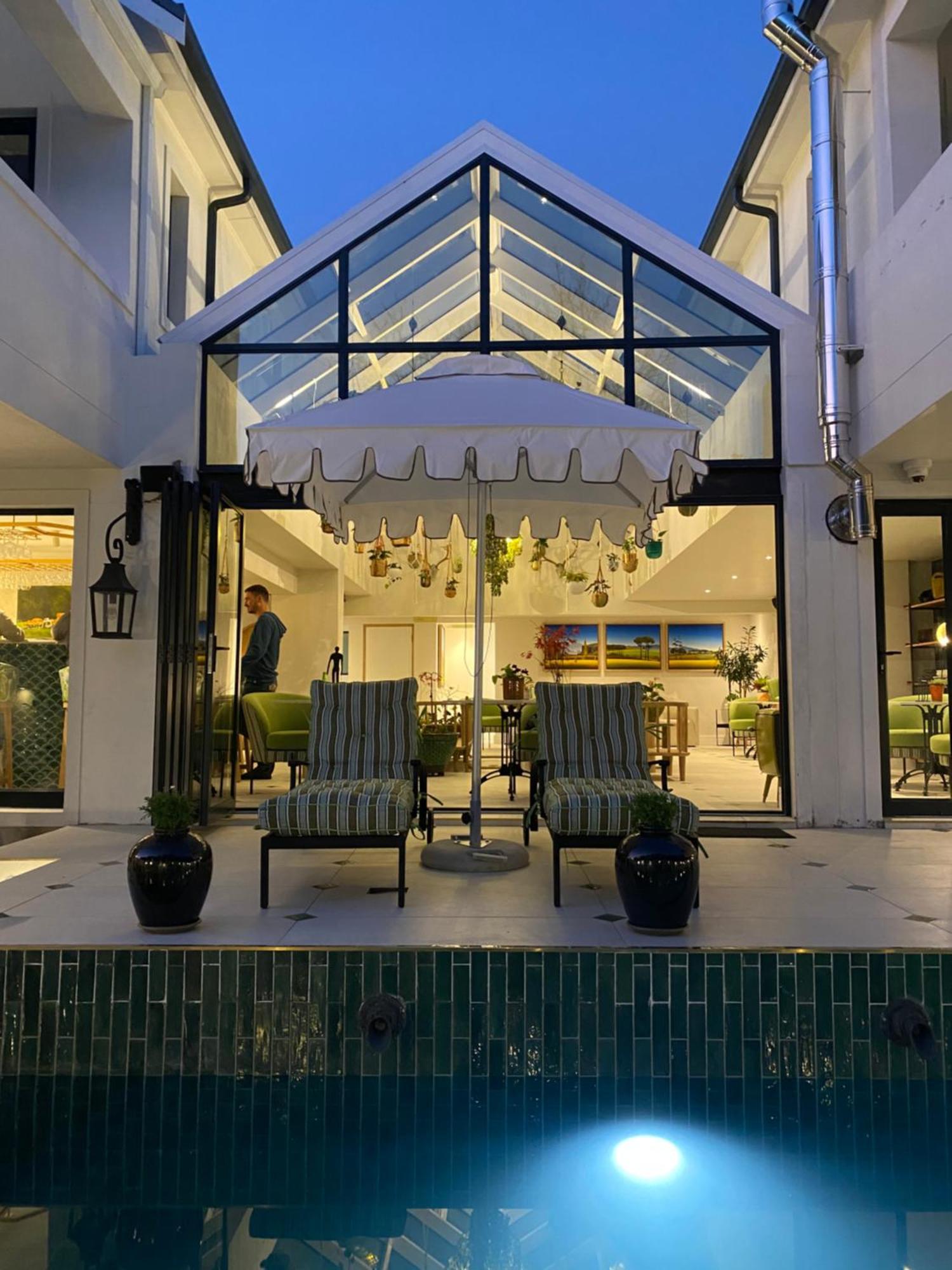 Le Petit Manoir Boutique Hotel Franschhoek Ngoại thất bức ảnh