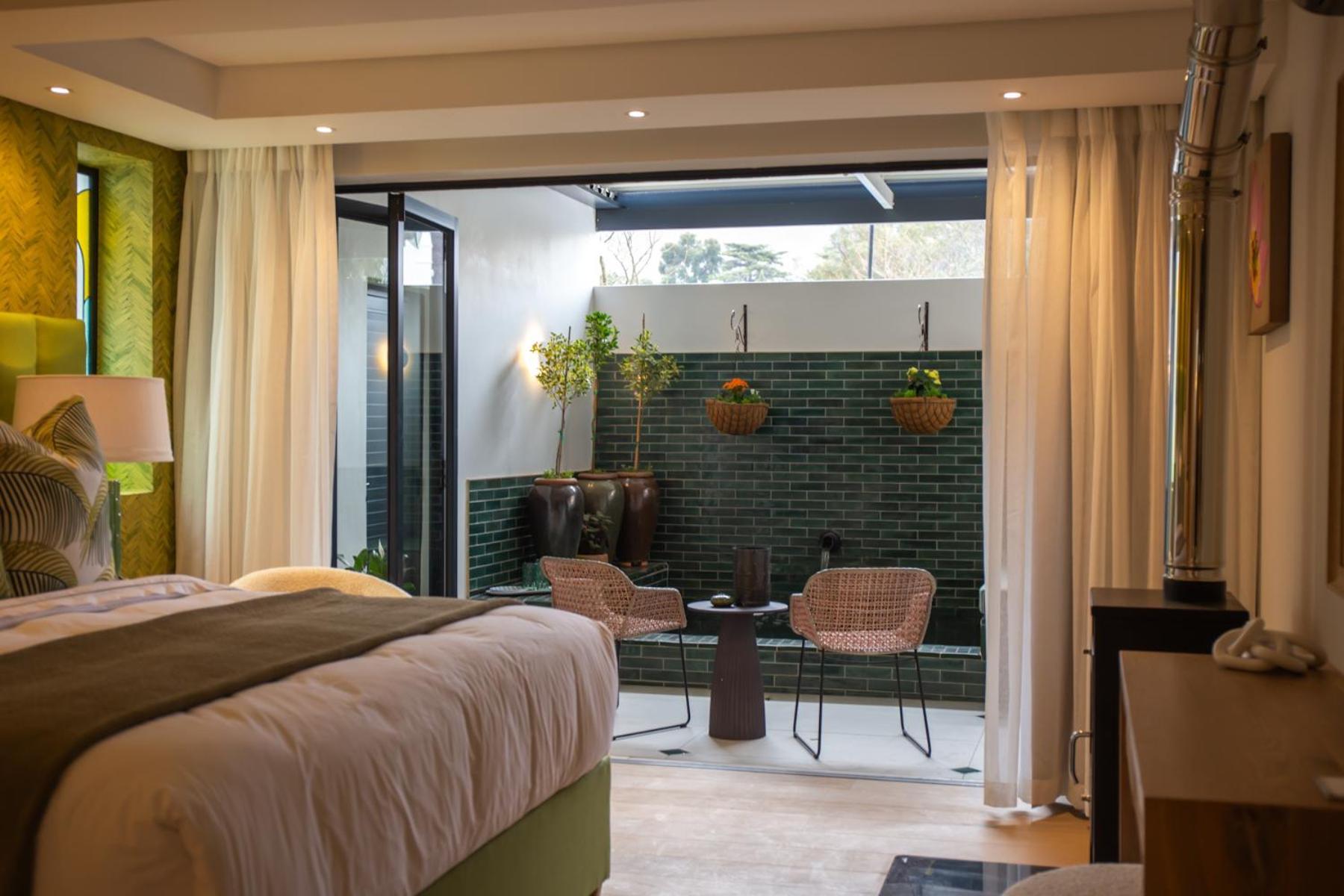 Le Petit Manoir Boutique Hotel Franschhoek Ngoại thất bức ảnh