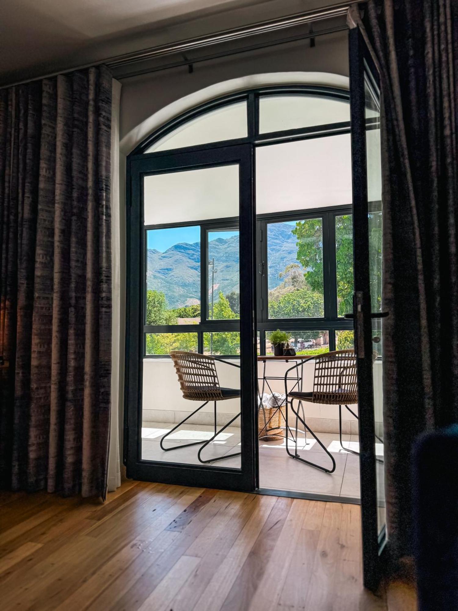 Le Petit Manoir Boutique Hotel Franschhoek Ngoại thất bức ảnh